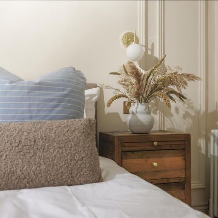 Ocean City Stylish Apartment Plymouth Bagian luar foto
